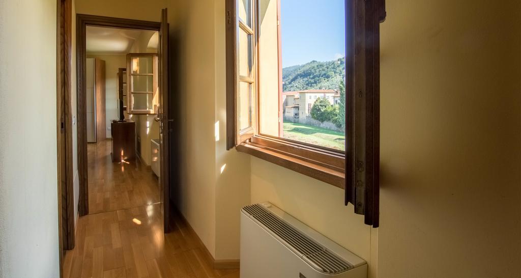 Palazzo Piazza Mazzini Hotel Pescia Exterior foto